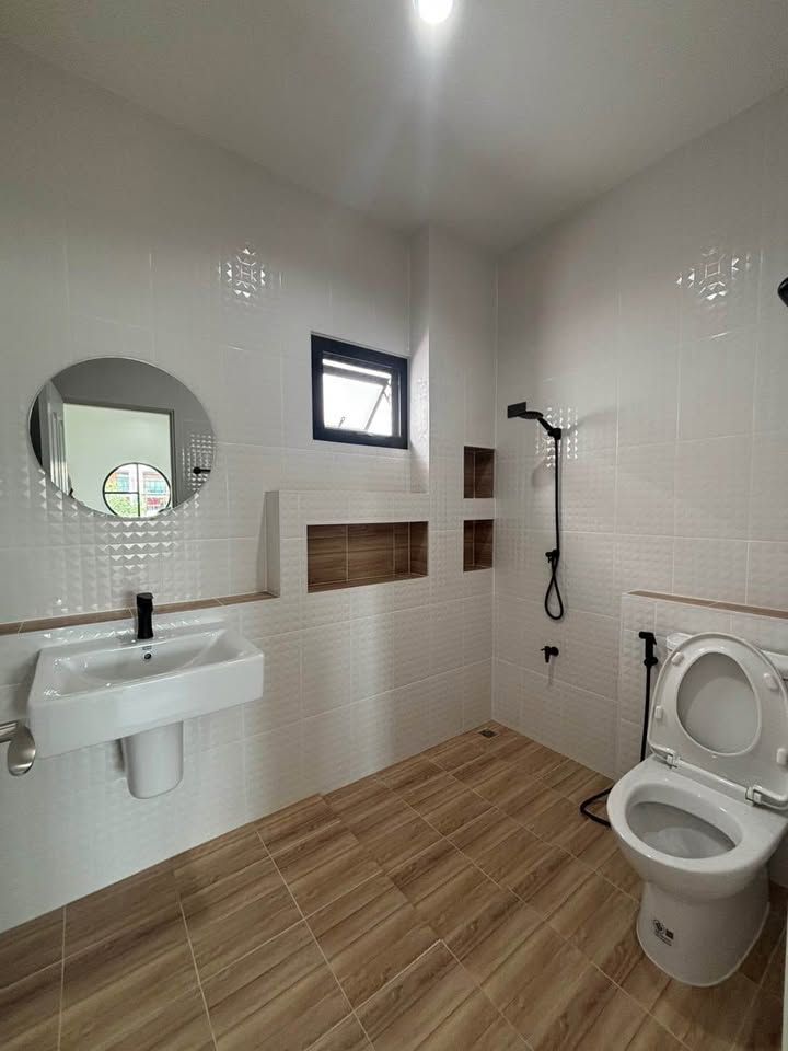 4 卧室 独立房屋 出租 在  - Image 28