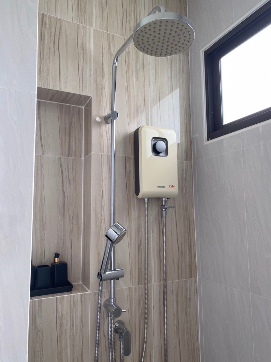 Graceland Family Residences - Image 9