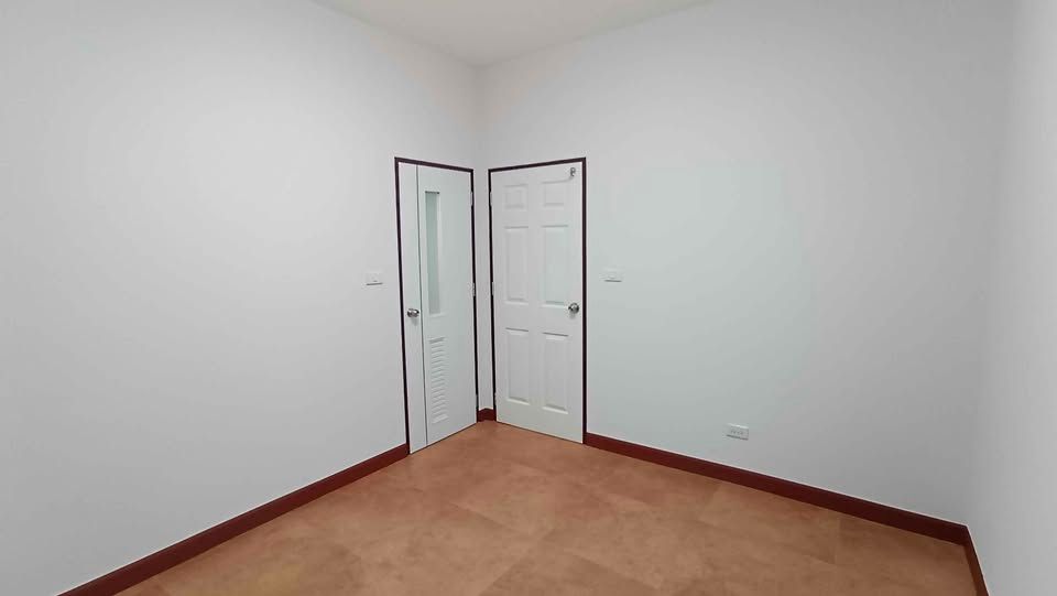 3 卧室 独立房屋 出售 在  - Image 10