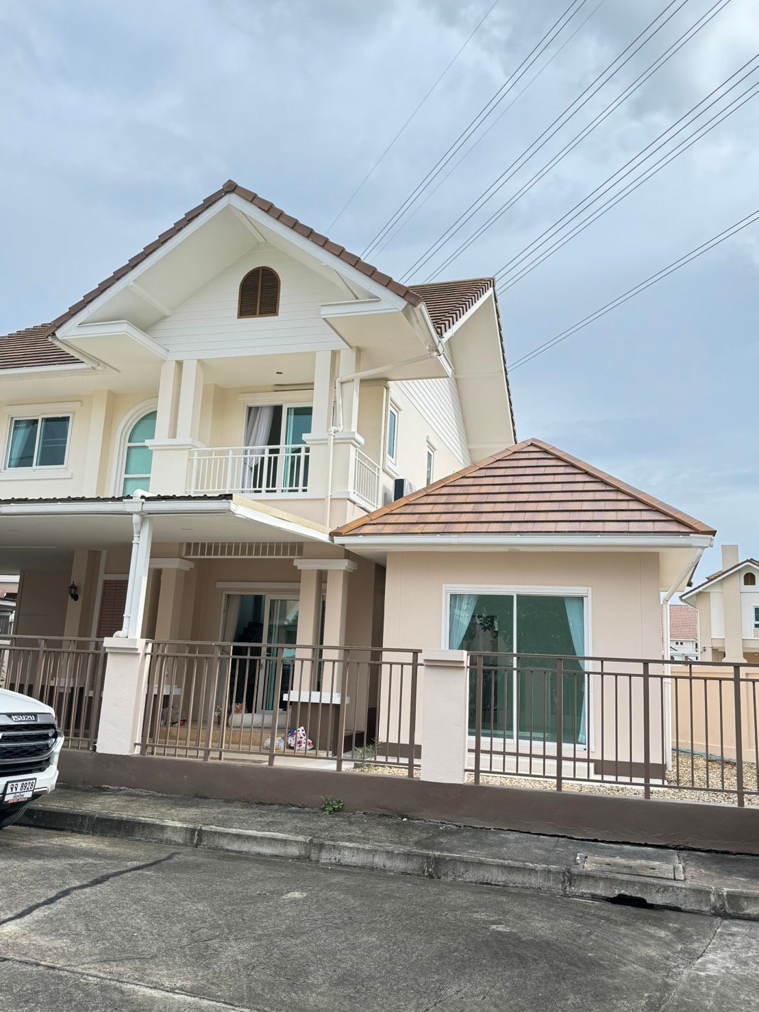 3 ห้องนอน บ้านเดี่ยว สำหรับเช่า ใน ร้องวัวแดง, สันกำแพง, เชียงใหม่ - Image 1