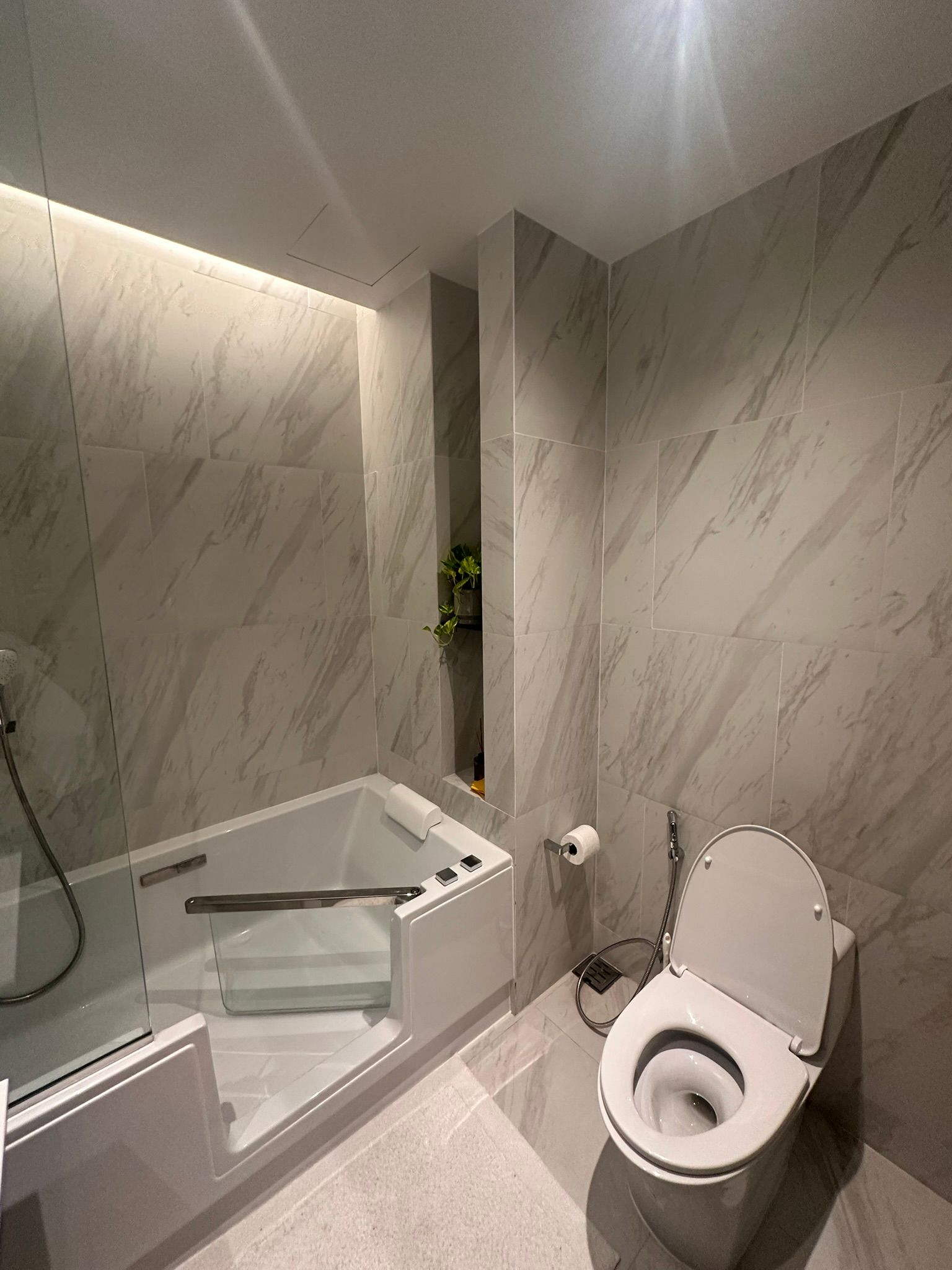 uploads/fd6bd717-700b-4a1c-8bbd-e097bbce9e68/13b1136f-3f00-4aa3-8d08-5b562814e73f