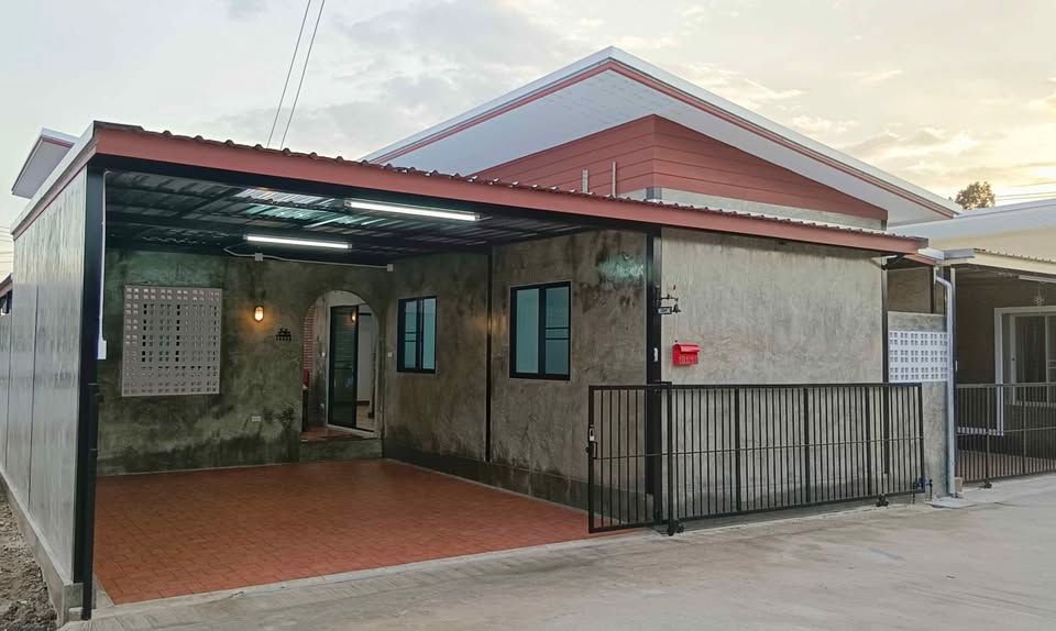 3 卧室 独立房屋 出售 在  - Image 1