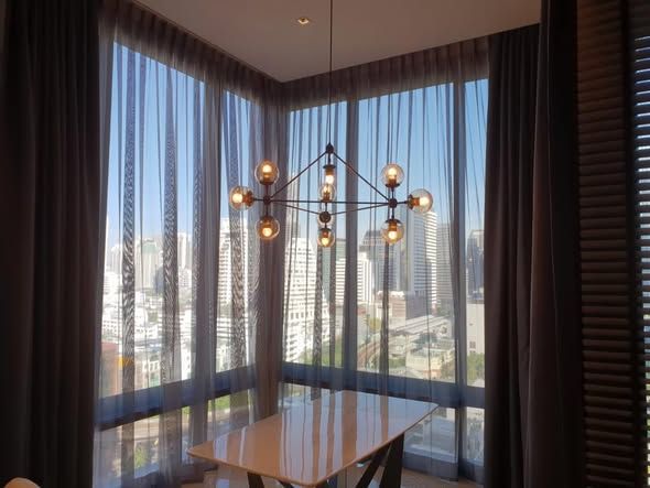 แอชตัน สีลม - Image 1