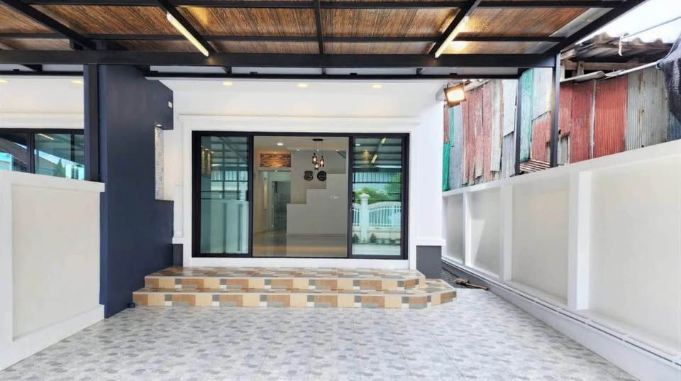 3 Bedroom Townhouse For Rent in San Phak Wan, Hang Dong, Chiang Mai - Image 2