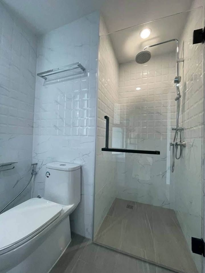 Sathorn House - Image 5