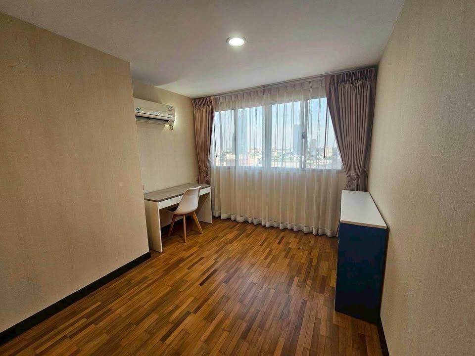 The Waterford Diamond - Image 2