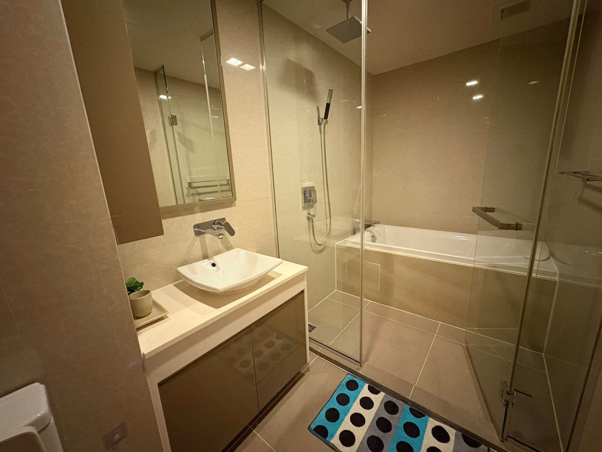 uploads/fd6bd717-700b-4a1c-8bbd-e097bbce9e68/1e950976-95c9-409c-a921-834653981537