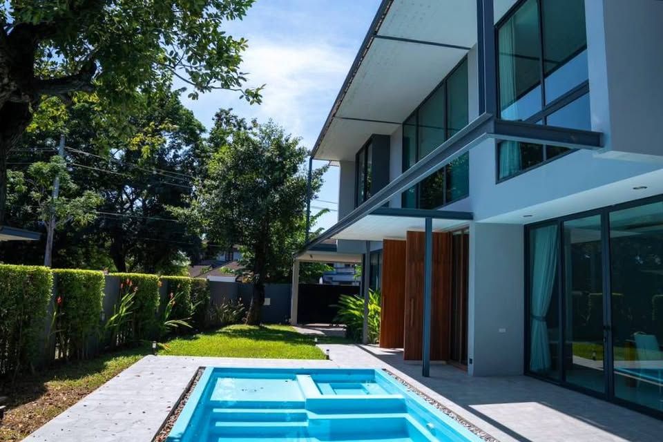 uploads/fd6bd717-700b-4a1c-8bbd-e097bbce9e68/221162d3-e7c8-4a12-bcdf-c2f6cf09ca58