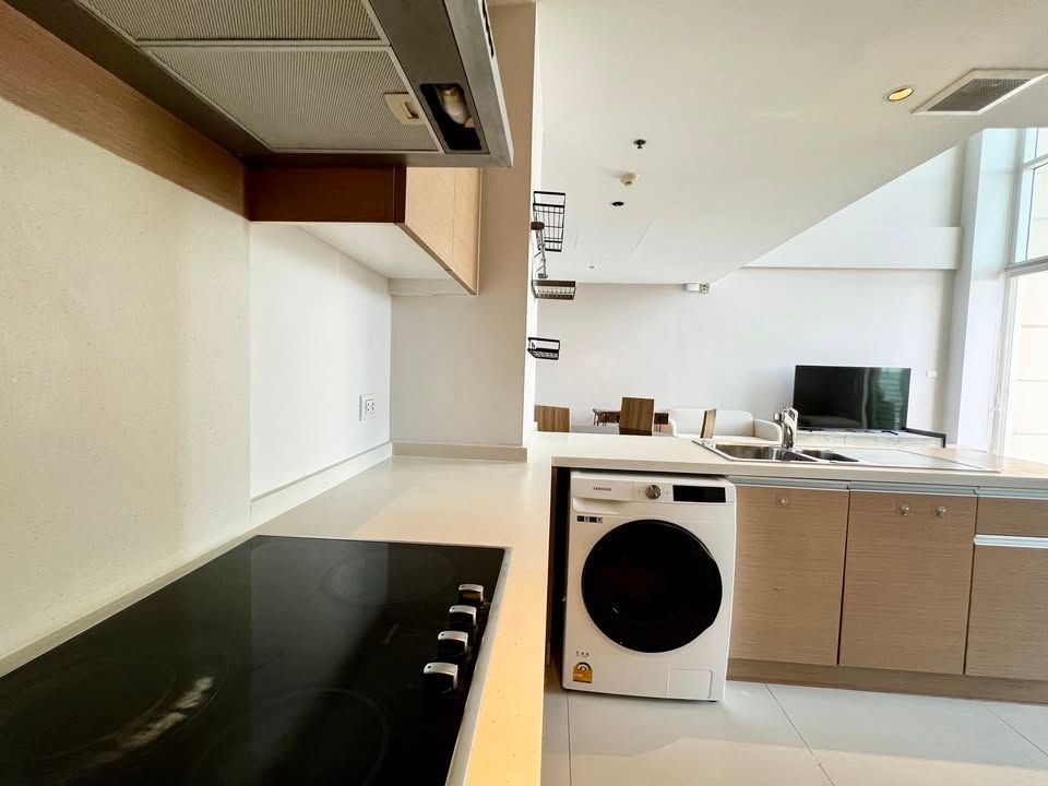 The Empire Place - Image 9