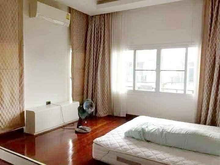 5 卧室 独立房屋 出租 在  - Image 14