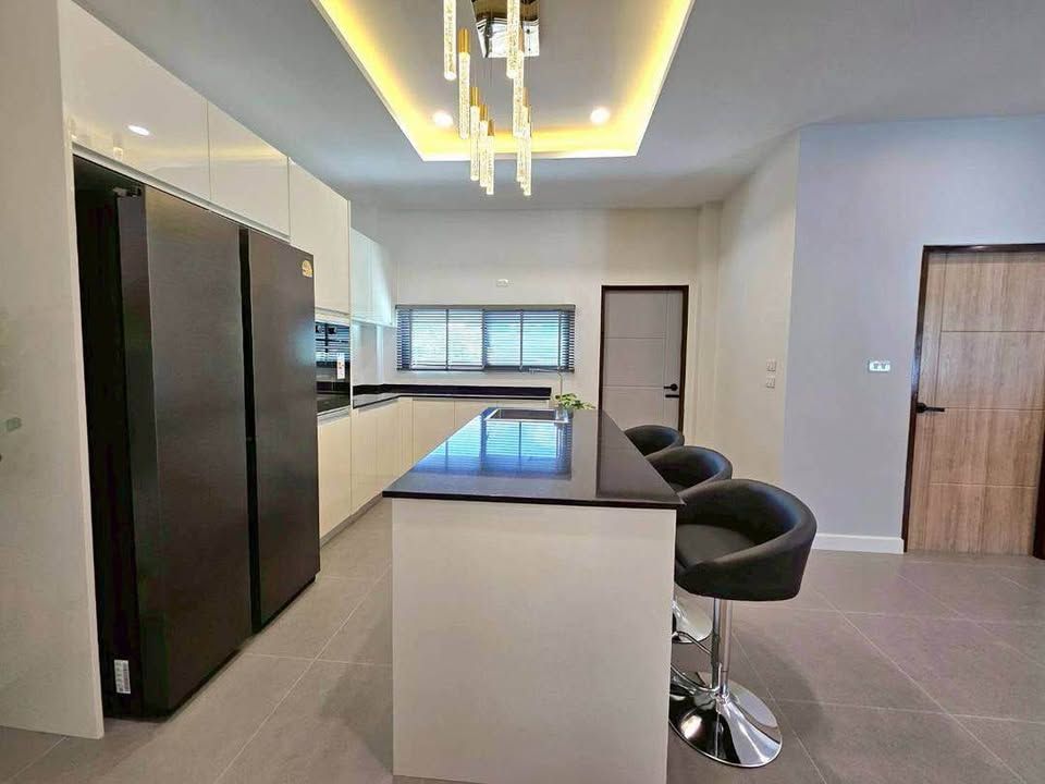 4 卧室 独立房屋 出租 在  - Image 6