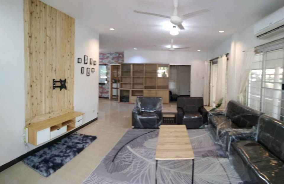 4 卧室 独立房屋 出租 在  - Image 5