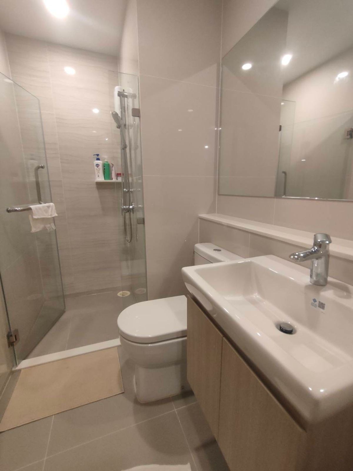 1 卧室 公寓 出租 在  - Image 6