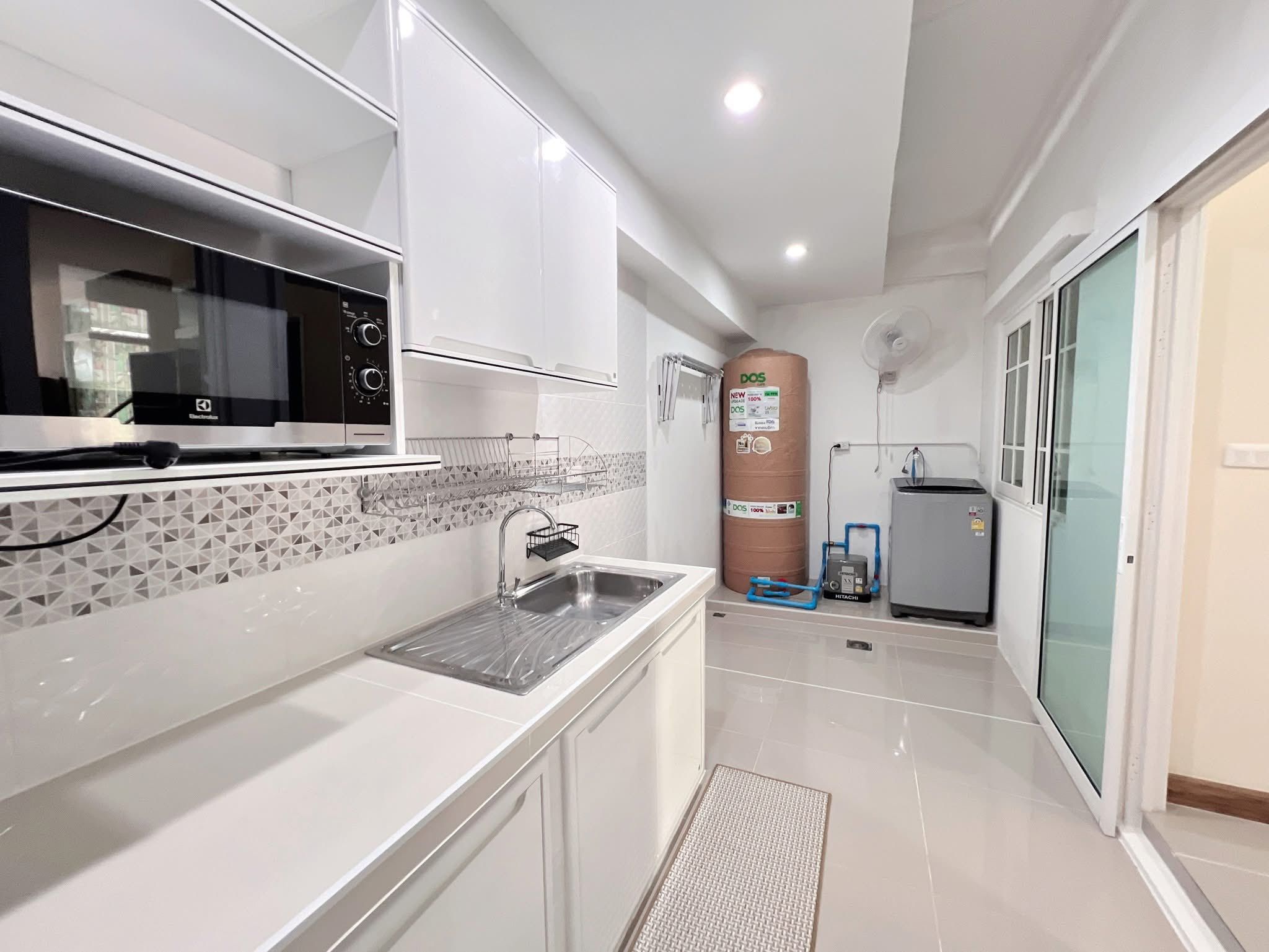 4 卧室 联排别墅 出租 在  - Image 13