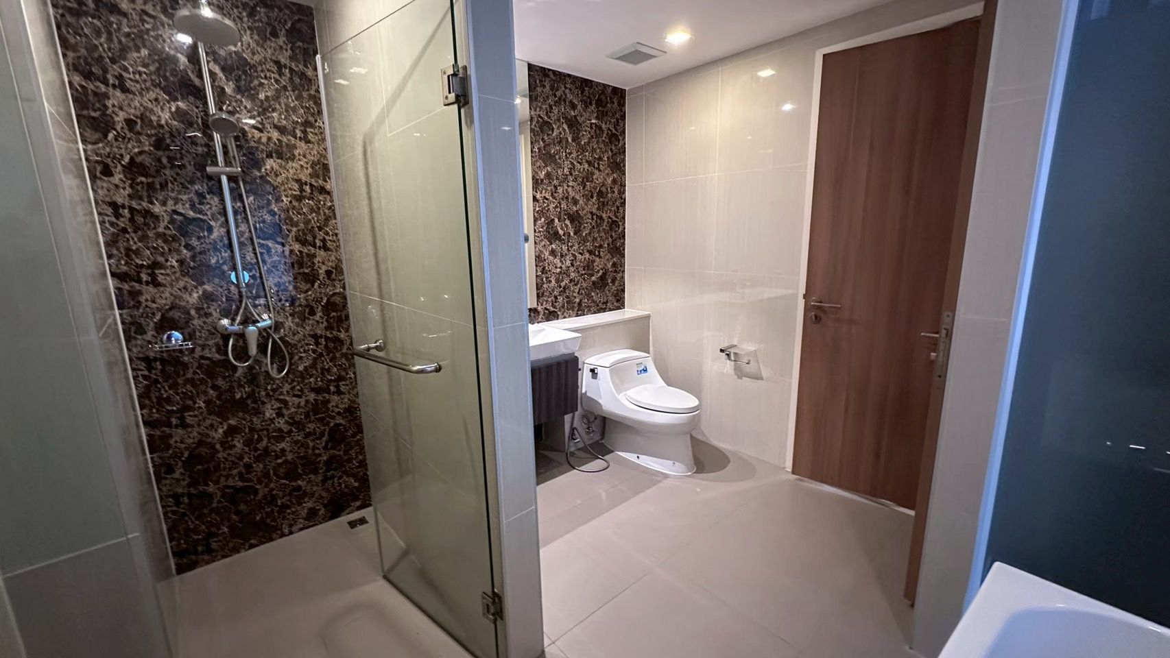 uploads/fd6bd717-700b-4a1c-8bbd-e097bbce9e68/2a5905af-7df9-494d-8369-c387cbb87e51