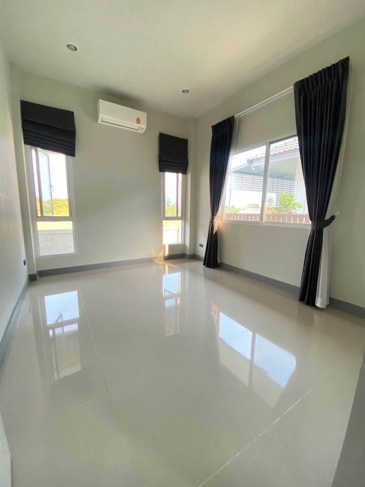 3 卧室 独立房屋 出售 在  - Image 7