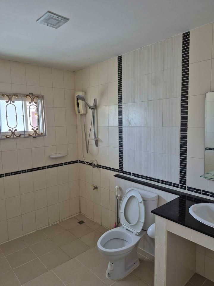 uploads/fd6bd717-700b-4a1c-8bbd-e097bbce9e68/2e1512f1-eaa4-4525-9fa5-bf0c6b9f811a