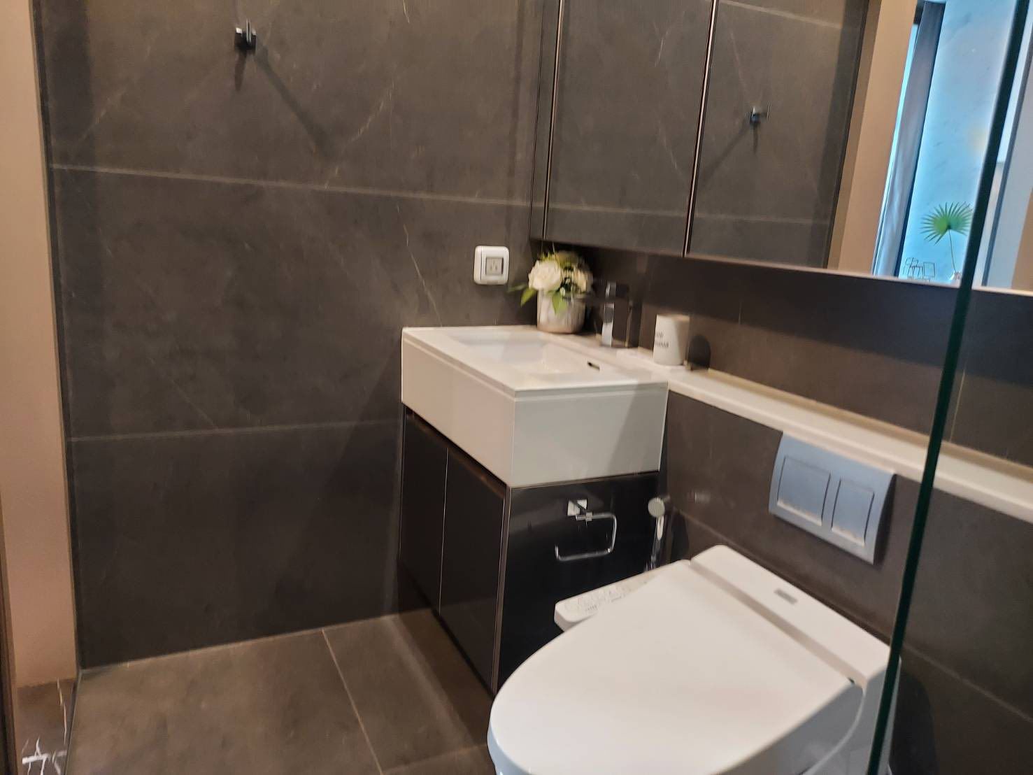 1 卧室 公寓 出租 在  - Image 7