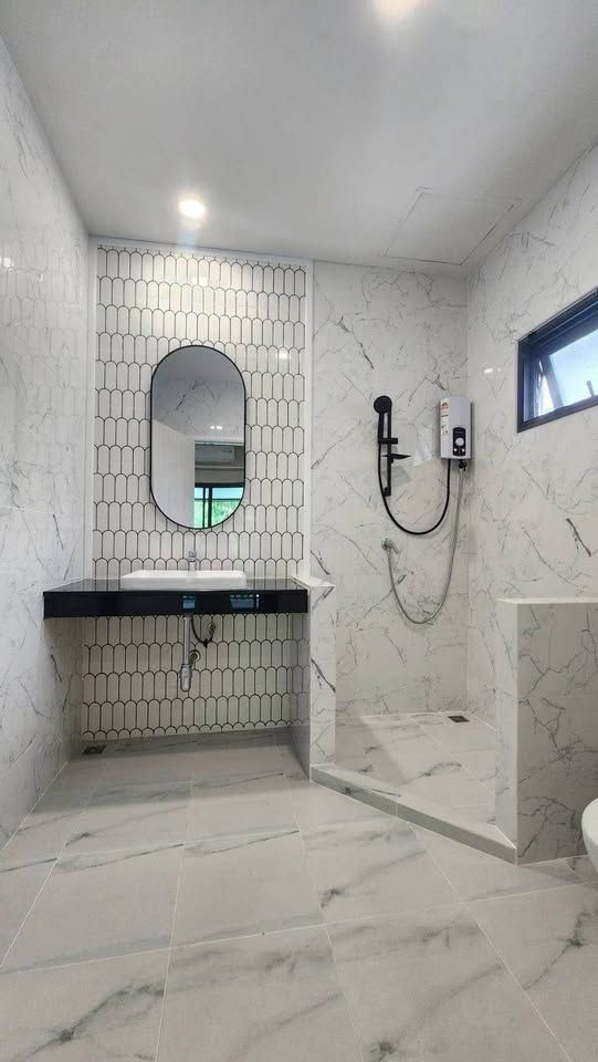 5 Bedroom House For Sale in Nong Khwai, Hang Dong, Chiang Mai - Image 12