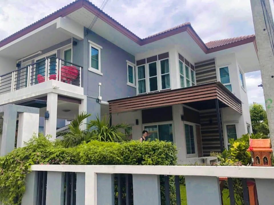 uploads/fd6bd717-700b-4a1c-8bbd-e097bbce9e68/312a7b5c-60bf-441b-a7f1-9fdd8d1ef052