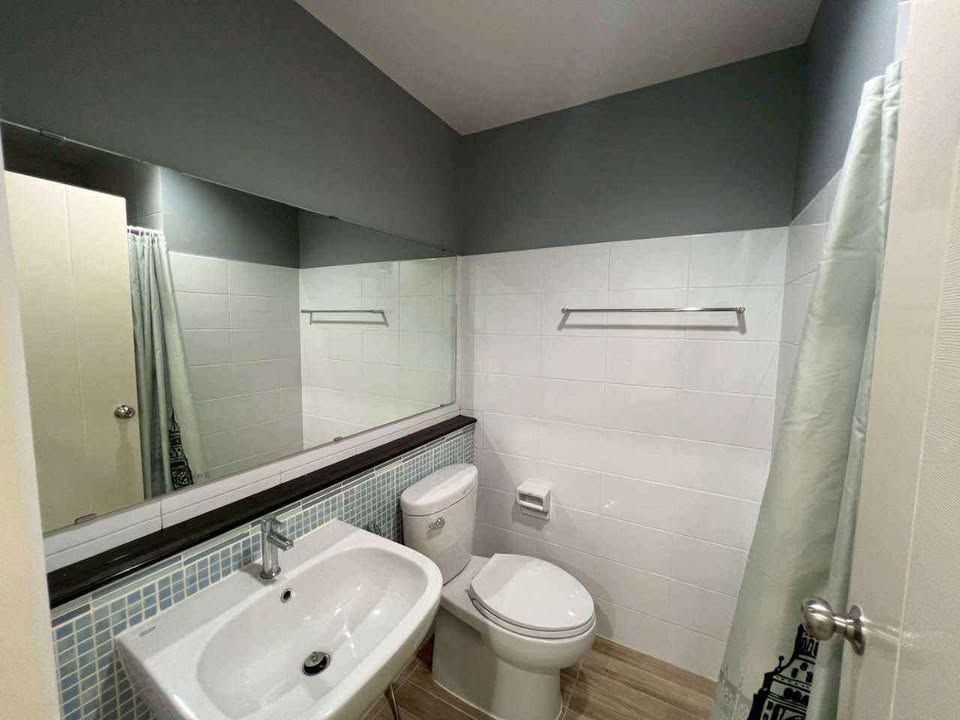 2 卧室 联排别墅 出租 在  - Image 9