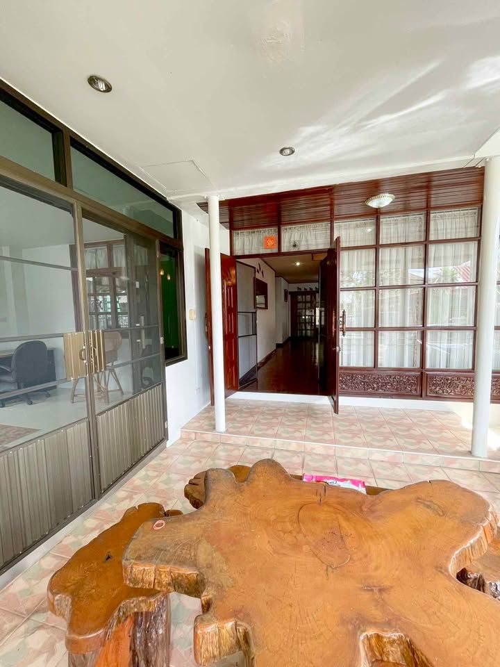 uploads/fd6bd717-700b-4a1c-8bbd-e097bbce9e68/3aef1c2a-a74c-4ee7-9534-73875ed92774