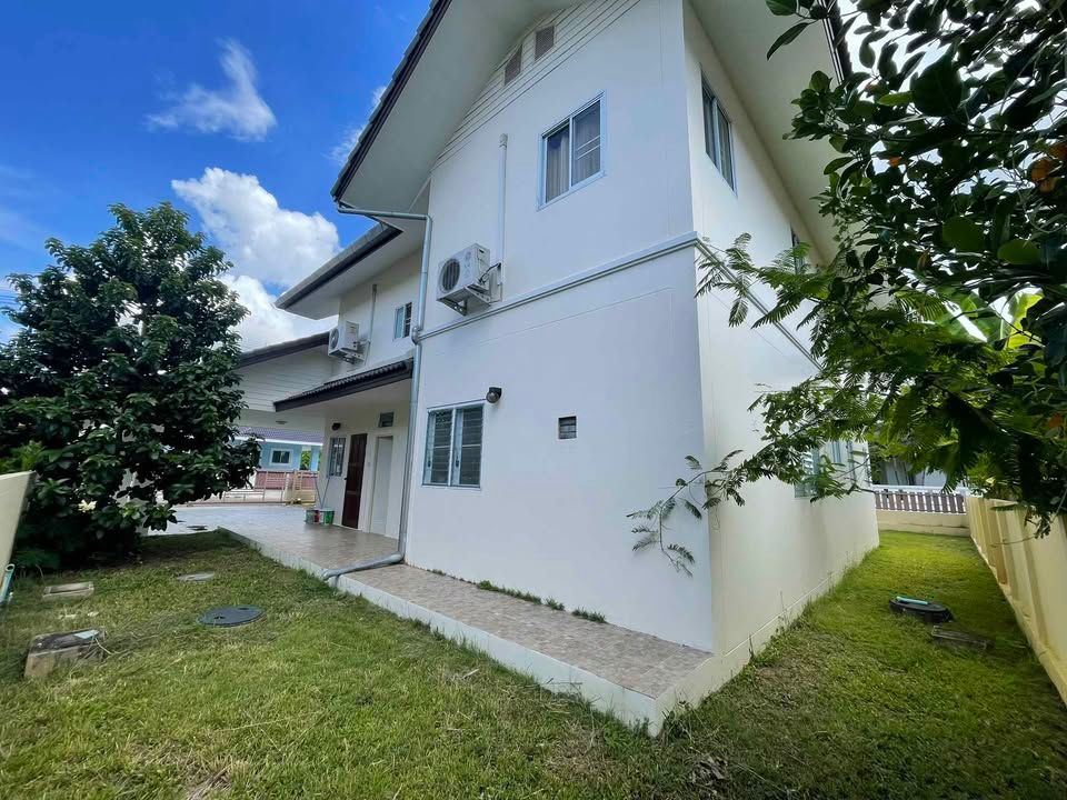 5 卧室 独立房屋 出租 在  - Image 3