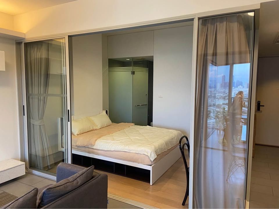 ไซมิส ราชครู - Image 3