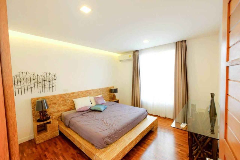 5 卧室 独立房屋 出租 在  - Image 20