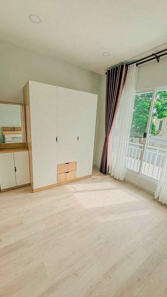 3 Bedroom Townhouse For Rent in San Phranet, San Sai, Chiang Mai - Image 7