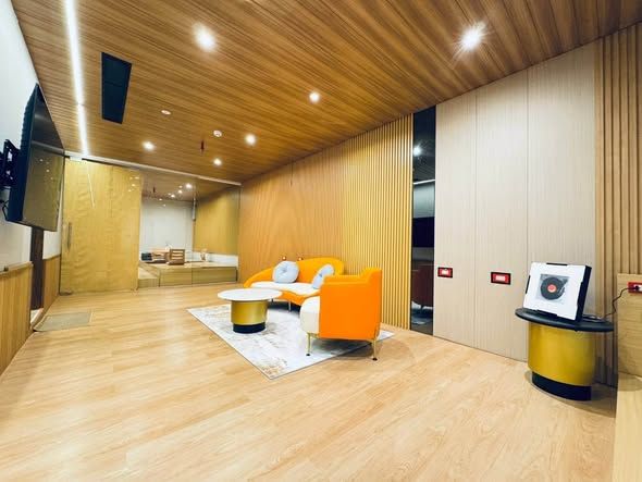 สเตท ทาวเวอร์ - Image 3