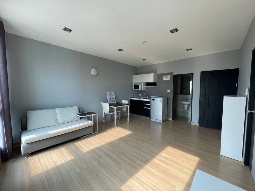 One Plus 19 - Image 8