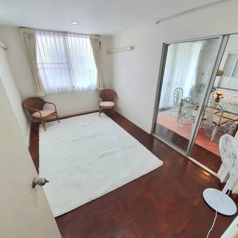 3 卧室 公寓 出租 在  - Image 7