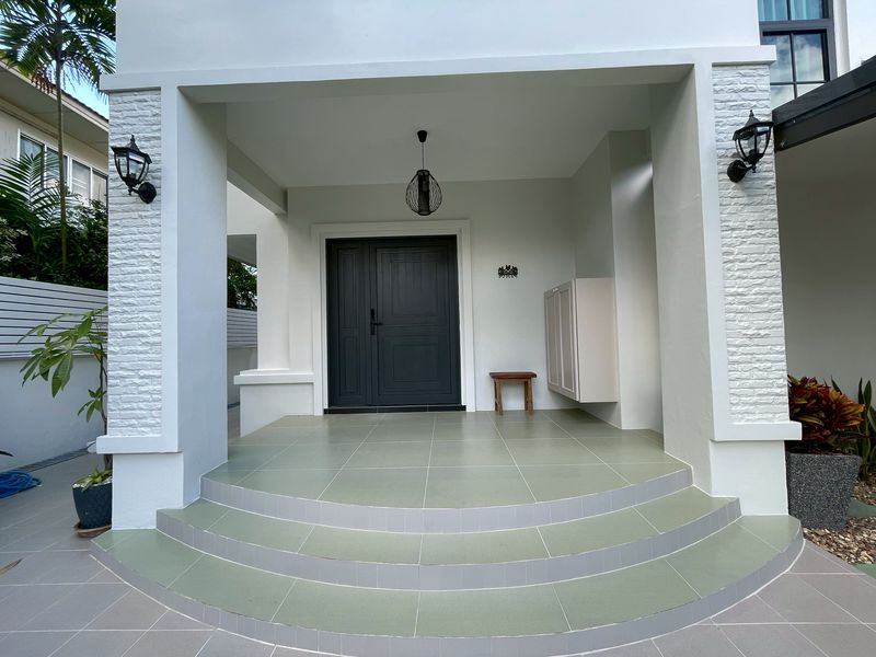 5 卧室 独立房屋 出售 在  - Image 3