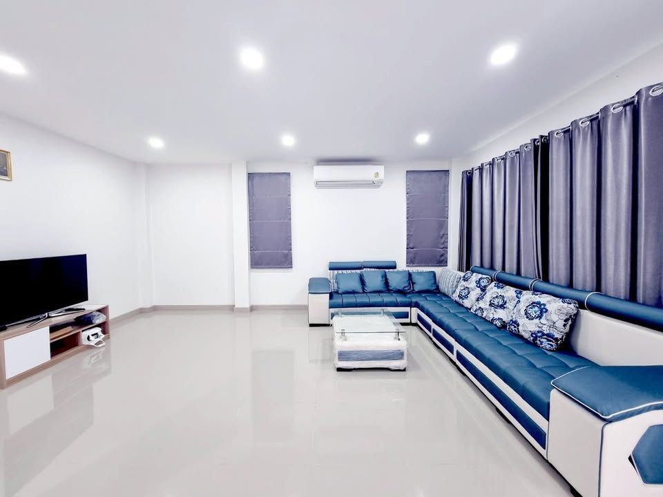 uploads/fd6bd717-700b-4a1c-8bbd-e097bbce9e68/50f08aaf-5d51-4f05-8771-84dfd6b156b3