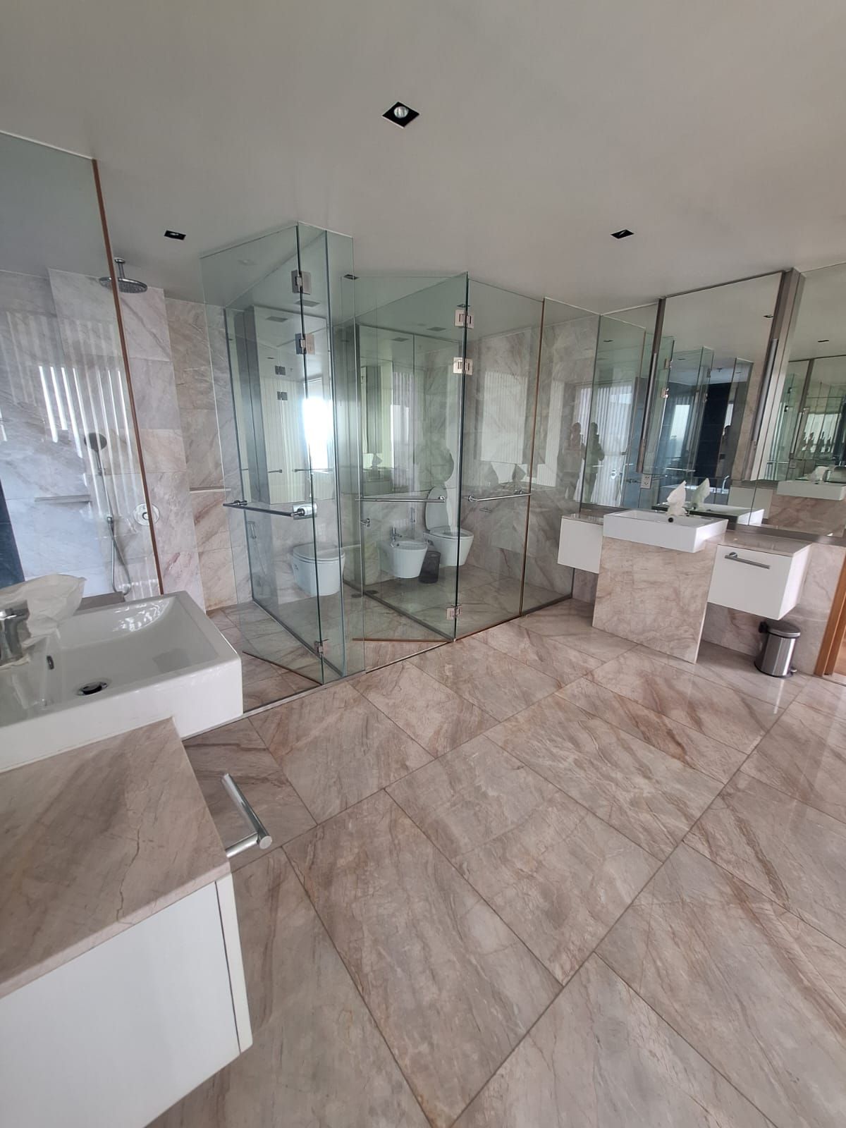 4 卧室 公寓 出售 在  - Image 5