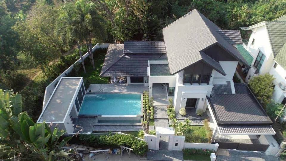 5 Bedroom House For Sale in Nong Khwai, Hang Dong, Chiang Mai - Image 9