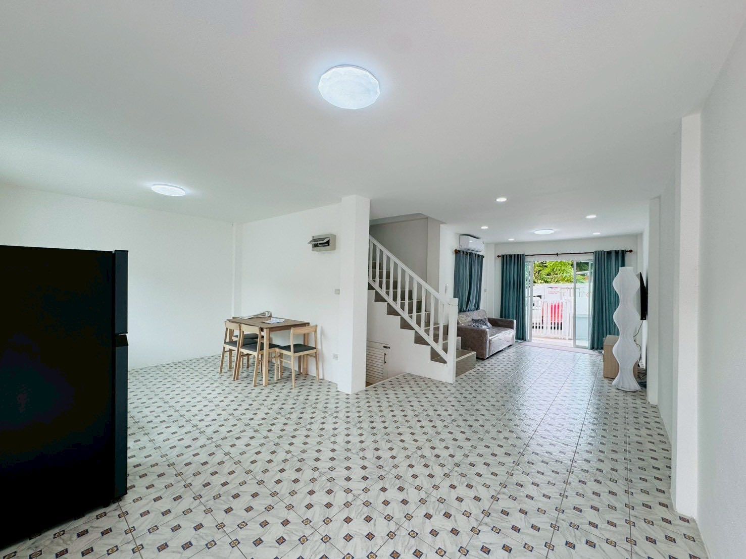 uploads/fd6bd717-700b-4a1c-8bbd-e097bbce9e68/54e96239-153a-4333-9b11-cdd17f3a3820