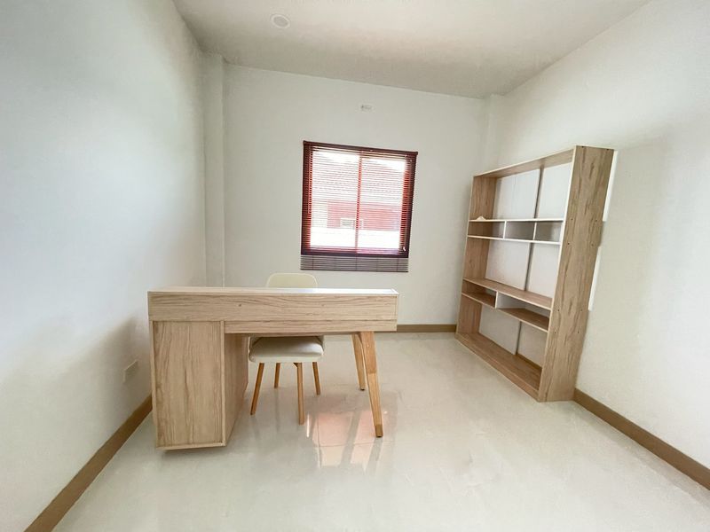 5 卧室 独立房屋 出租 在  - Image 5