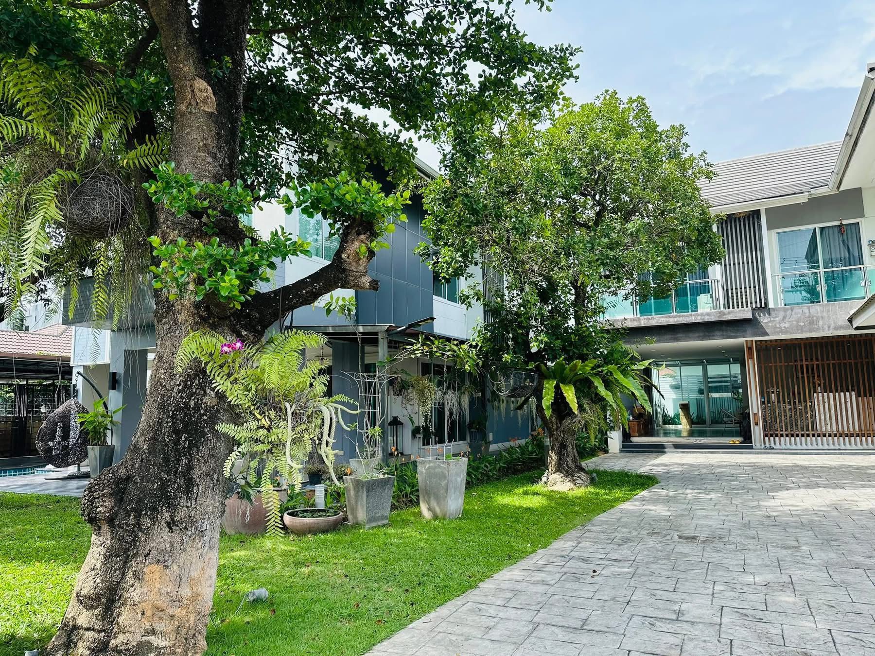 uploads/fd6bd717-700b-4a1c-8bbd-e097bbce9e68/569d9855-0efa-4b42-b27f-a512682e34a9