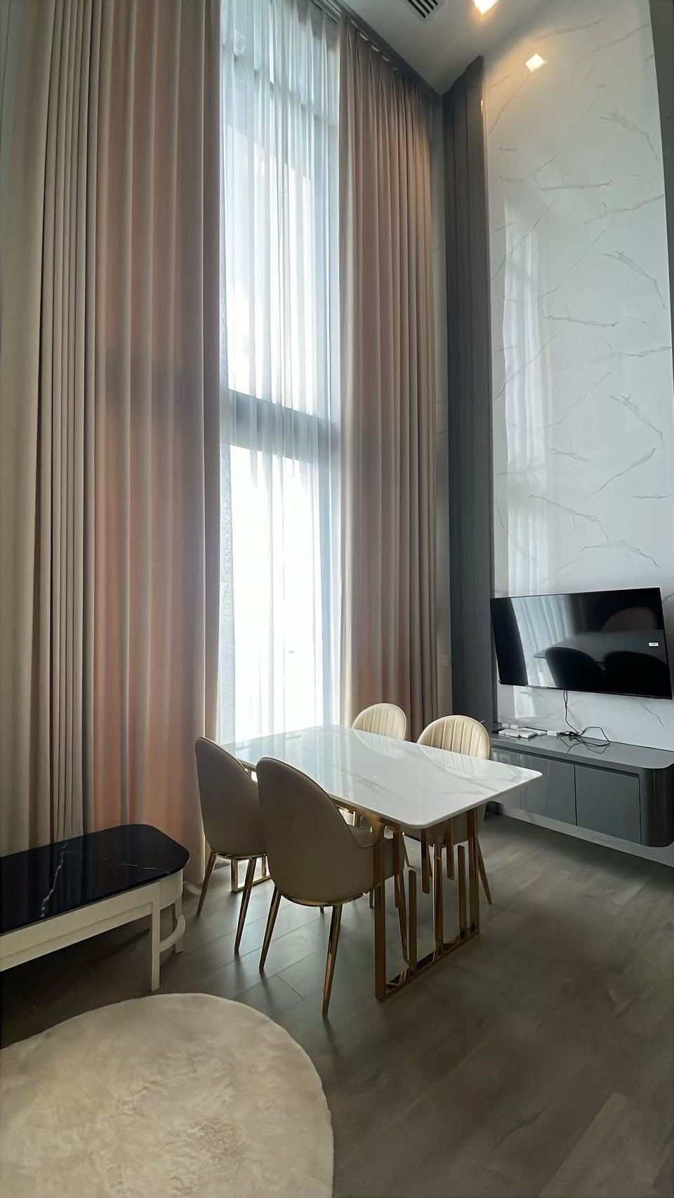 2 卧室 公寓 出租 在  - Image 1