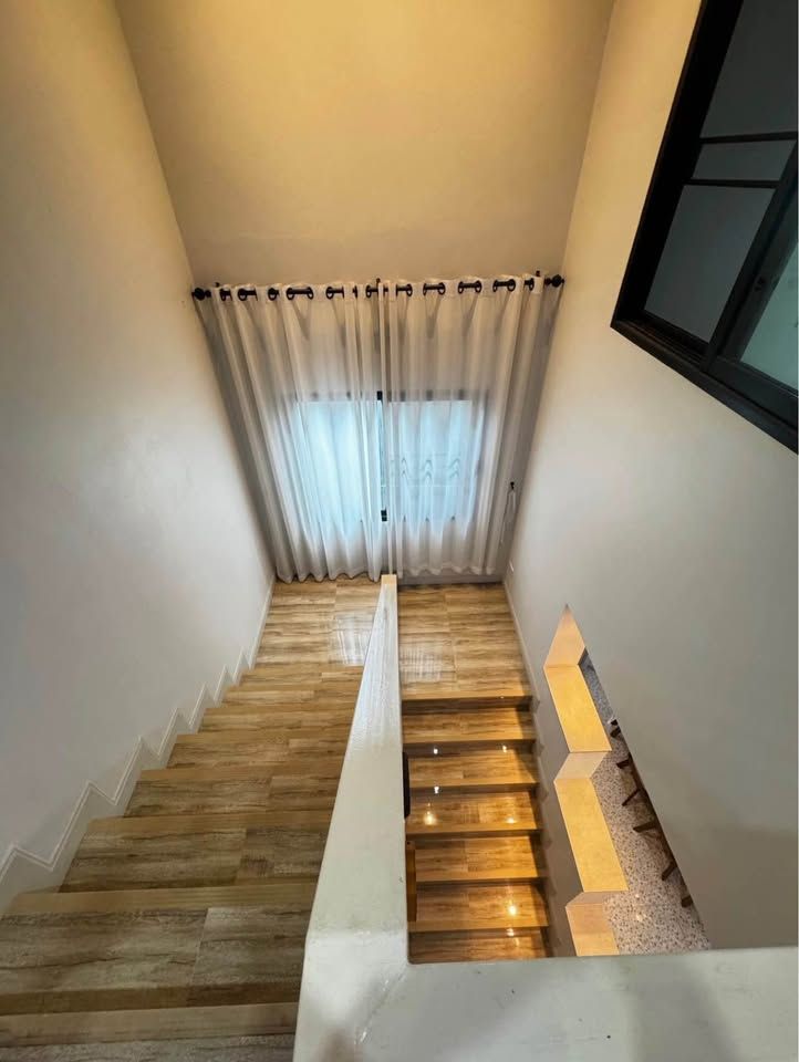 3 Bedroom Townhouse For Rent in San Phak Wan, Hang Dong, Chiang Mai - Image 9