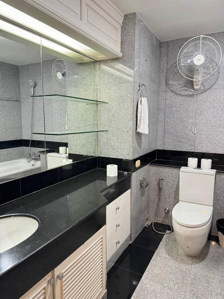 3 卧室 公寓 出售 在  - Image 8