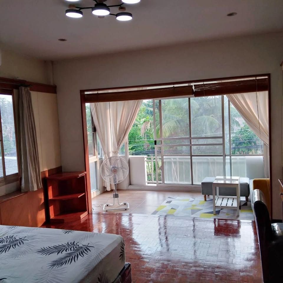 4 卧室 独立房屋 出租 在  - Image 8