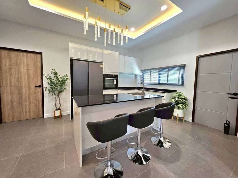 4 卧室 独立房屋 出租 在  - Image 7