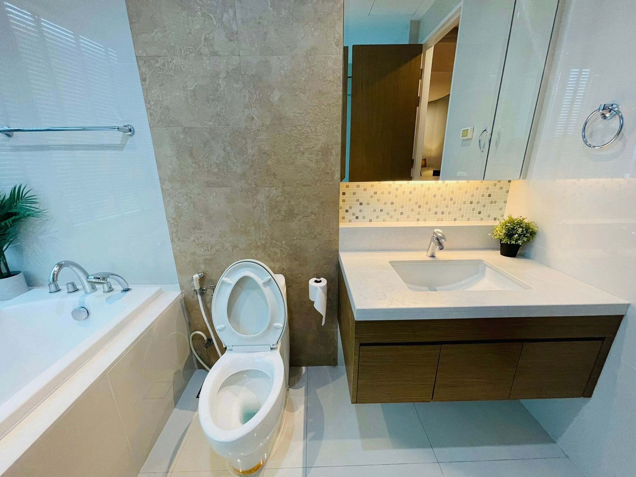 2 卧室 公寓 出租 在  - Image 9