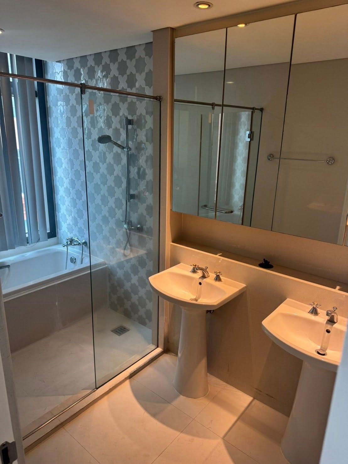 2 卧室 公寓 出租 在  - Image 9