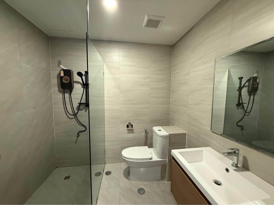 3 卧室 公寓 出租 在  - Image 8