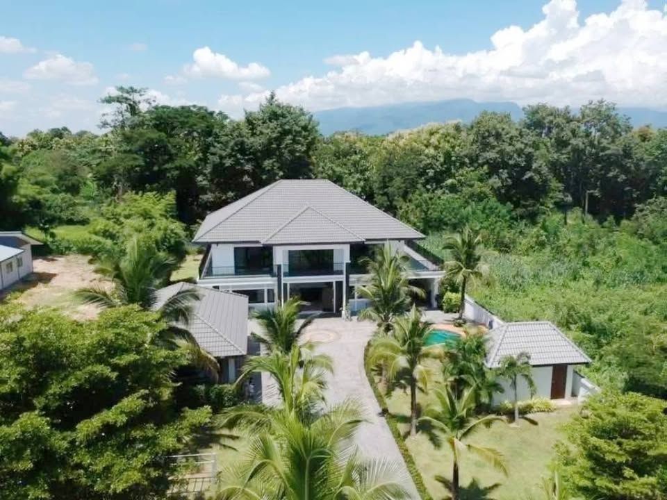 uploads/fd6bd717-700b-4a1c-8bbd-e097bbce9e68/6282f8b6-a8f1-49d4-a17b-b0d7ad69b2dd