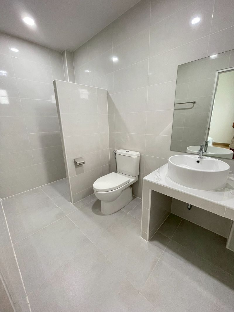 5 卧室 独立房屋 出租 在  - Image 15